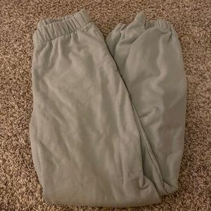 brandy rosa sweatpants!